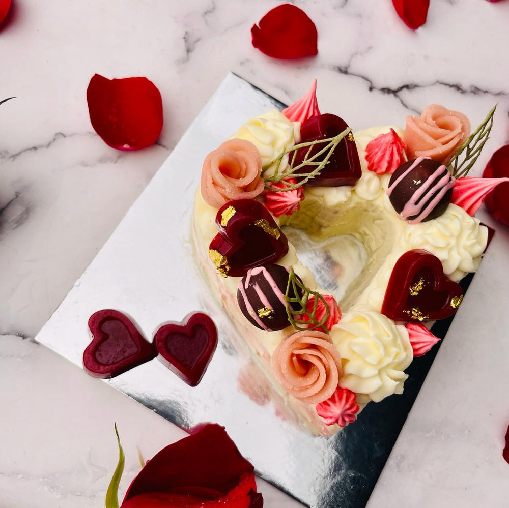 
                  
                    Load image into Gallery viewer, Valentine&amp;#39;s Cake 2023 Edition
                  
                